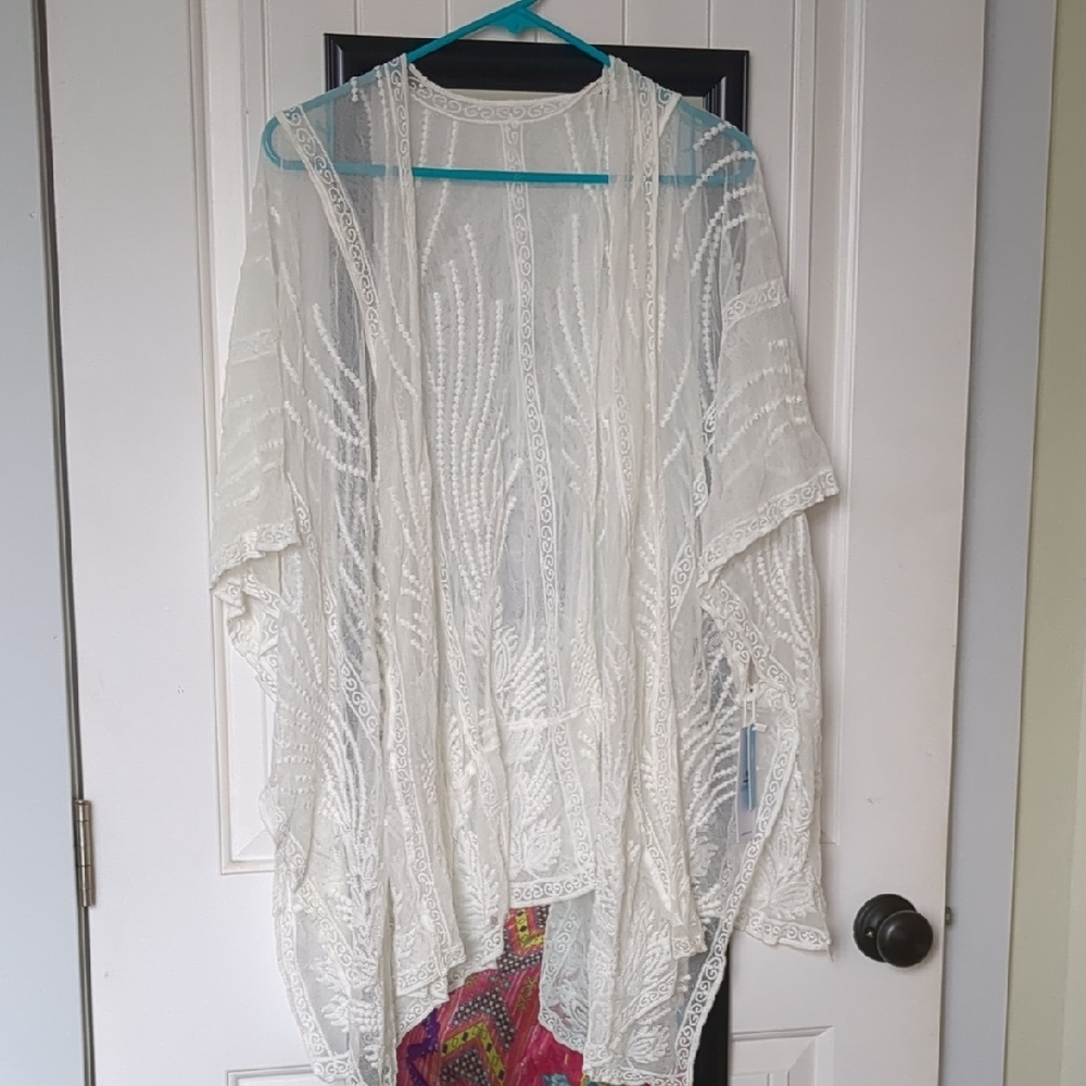 Cupshe White Lace Beach Cover-Up